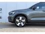 Volvo EX40 Single Motor Extended Range Ultra Europa 82 kWh | 45th Anniversary Edition | Panoramisch schuif-/ kanteldak | Elektrische voorstoelen met geheugenfunctie | Harman Kardon | +2 jaar extra verlengde garantie | Extra getint glas | Stoel-/ stuurwielverwarming | Driver assist | 20 inch. lichtmetalen velgen | verwarmde achterbank