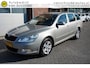 Skoda Octavia Combi 1.2 TSI Ambition Business Line TREKHAAK - PARKEERSENSOREN - CLIMATE CONTROL - CRUISE CONTROL - L.M. VELGEN - 4 ELEKTR RAMEN / SPIEGELS - BLUETOOTH