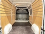 Renault Master T33 2.3 dCi 135 L2H2 BPM VRIJ! Airco Cruise control Parkeersensoren Navigatie Trekhaak