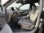 Volvo EX40 Single Motor Extended Range Plus 82 kWh | Trekhaak | Verwarmbare voorstoelen en stuurwiel | Premium audio by Harman Kardon | Premium audio by Harman Kardon | Adaptief cruise control