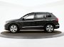 Volkswagen Tiguan 1.4 TSI eHybrid 245pk DSG Life Business · Camera · Inklap. Trekhaak · Stuur- & Stoelverwarming · Parkeerassistent · Apple/Android Car Play ·