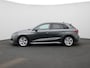 Audi A3 Sportback 35 TFSI S tronic S line | APPLE CARPLAY | ANDROID AUTO | HEAD-UP DISPLAY | STOELVERWARMING | PARKEERSENSOREN | LED VERLICHTING | GETINTE RUITEN | ELEKTRISCH VERSTELBARE VOORSTOEL | LICHTMETALEN VELGEN | CRUISE CONTROL |