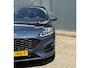 Ford Kuga 2.5 PHEV ST-Line X / Panorama schuifdak / 1.500 kg trekgewicht / Parkeer assistent / Navi / B&O audio / Apple Carplay Android / Stuur-, stoel- en achterbankverwarming / Elektr. stoel & klep / 18" LM wielen /