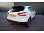 Nissan Qashqai 1.2 Connect Edition Automaat Navigatie Camera Stoelverwarming Trekhaak. Etc.
