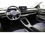 Jeep Avenger Summit 54 kWh | Navigatie | LED projector koplampen | Elektrische achterklep | 18'' lichtmetalen velgen | Camera | Stoelverwarming | Snel leverbaar!