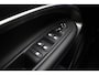 Jeep Avenger Summit 54 kWh | Navigatie | LED projector koplampen | Elektrische achterklep | 18'' lichtmetalen velgen | Camera | Stoelverwarming | Snel leverbaar!
