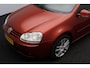 Volkswagen Golf 1.6 Optive 3 2007 | Goed Onderhouden | Airco | Cruise Control | Centrale Vergrendeling | Achteruitrij Camera | Lichtmetalen Velgen | 2 Sleutels