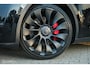 Tesla Model Y Performance AWD 75 kWh | 92,2% SOH | 21" Uberturbine | Stoel en stuurwielverwarming | 534 PK | Pano | BTW-auto | Carbon Spoiler | Camera