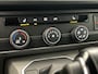 Volkswagen Transporter 2.0 TDI 204pk DSG L2 4Motion Bulli Dubbele Cabine | Sperdifferentieel | 4X4 | 2x schuifdeur | Trekhaak | Stoelverwarming | Verwarmde voorruit | Apple Carplay / Android Auto | 1e eigenaar NL-auto |