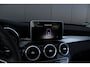 Mercedes-Benz C-klasse 180 | AMG | Panoramadak | Camera | Origineel NL | Dealer onderhouden |