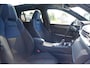Lynk & Co 01 1.5 | Panoramadak | Donkere Hemelbekleding | 360° Camera | Elektrische bestuurdersstoel met geheugen | Stoelverwarming | Actieve bochtverlichting | Adaptieve Cruise Control | Stuurassistent | Lane Assist | Navigatie | Elektrische Achterklep | Keyless Entry | Dodehoekassistent
