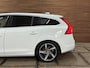 Volvo V60 1.6 T4 R-Design | Navi | Trekhaak | 180PK | Winter Pack | High Performance Audio | Leder/Alcantara