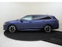 Volkswagen Passat Variant 1.5 eHybrid R-Line Edition | SoH 99% | Panoramadak | Lederen bekleding ‘Puglia’ | Trekhaak | Harman/kardon | Head-up display | Stoelventilatie voor | Adaptieve demping |
