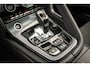 Jaguar F-Type 2.0T P300 R-Dynamic | LED | Panoramadak | Meridian Sound | PDC met Camera | Zeer Mooi! |