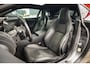 Jaguar F-Type 2.0T P300 R-Dynamic | LED | Panoramadak | Meridian Sound | PDC met Camera | Zeer Mooi! |