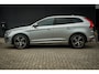 Volvo XC60 2.0 T6 FWD R-Design | Panorama | Trekhaak | Clima | Cruise | Bluetooth | Navi | Metalic | Mooi!