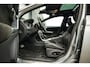 Volvo XC60 2.0 T6 FWD R-Design | Panorama | Trekhaak | Clima | Cruise | Bluetooth | Navi | Metalic | Mooi!
