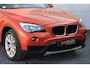 BMW X1 sDrive18i AUT PDC V+A NAVI CARPLAY STOELVERWARMING