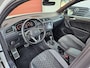 Volkswagen Tiguan 1.5 TSI R-Line Business+ | PANO | Elek. trekhaak | Rijklaar inclusief 1 jaar BOVAG garantie!
