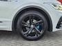 Volkswagen Tiguan 1.5 TSI R-Line Business+ | PANO | Elek. trekhaak | Rijklaar inclusief 1 jaar BOVAG garantie!