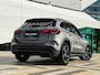 Mercedes-Benz GLA 200 AMG Line|Pano |ACC |Carbon