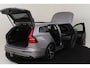 Volvo V60 T8 PLUG-IN HYBRID AWD ULTRA BRIGHT *UNIEK!* -PANO.DAK|BOWERS&WILKINS|SLATE|360°CAM|HEAD-UP DISP.|PRIVACY.GLAS|TREKHAAK|19"|SoH:100%