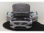 Volvo V60 T8 PLUG-IN HYBRID AWD ULTRA BRIGHT *UNIEK!* -PANO.DAK|BOWERS&WILKINS|SLATE|360°CAM|HEAD-UP DISP.|PRIVACY.GLAS|TREKHAAK|19"|SoH:100%