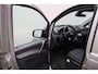 Mercedes-Benz Vito 113 CDI 320 Lang DC Luxe 2011 | Nette Bus | 1e Eigenaar | Dubbele cabine | NAP Nationale Autopas | Invalide Lift | Stuurwiel Bediening | Cruise Control | Airco | Parkeersensoren | Boekjes | 2 Sleutels