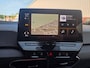 Volkswagen ID.3 Pro Business 59 kWh Parkeersensoren voor + achter/ Stoel en stuurverwarming/ Camera/ Rijklaarprijs!