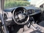 Skoda Karoq 1.5 TSI ACT Business Edition Plus 150PK DSG/AUTO | Achteruitrij camera | Trekhaak uitklapbaar | Cruise control adapt | Parkeersensoren | Keyless | App connect | Dodehoek | Stoelverwarming | LED | DAB | Navi | 17"LMV