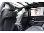 BMW 3-Serie Touring 330e xDrive Pano H&K Trek Grote Accu 360
