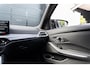 BMW 3-Serie Touring 330e xDrive Pano H&K Trek Grote Accu 360