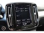 Volvo XC40 T4 Automaat Momentum Pro | Bandenspanningscontrolesysteem | lederen/stof bekleding | Navigatiesysteem full map + hard disk | Voorstoelen in hoogte verstelbaar | Bagage-scheidingsnet | Achteruitrijcamera | Trekhaak automatisch uitklapbaar | lederen versnellingspook | Elektrische ramen voor en achter | Centrale deurvergrendeling met afstandsbediening