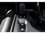 Volvo XC40 T4 Automaat Momentum Pro | Bandenspanningscontrolesysteem | lederen/stof bekleding | Navigatiesysteem full map + hard disk | Voorstoelen in hoogte verstelbaar | Bagage-scheidingsnet | Achteruitrijcamera | Trekhaak automatisch uitklapbaar | lederen versnellingspook | Elektrische ramen voor en achter | Centrale deurvergrendeling met afstandsbediening
