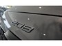 Peugeot 208 1.2 Hybrid 145 e-DCS6 GT | APPLE CARPLAY & ANDROID AUTO | CAMERA VOOR EN ACHTER | MASSAGE STOEL | STOELVERWARMING | DEMO AUTO |