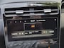 Hyundai Tucson 1.6 T-GDI PHEV Premium 4WD / Fabrieksgarantie tot 11-2028 / Dealer onderhouden / Trekgewicht 1350 kg / Rondomzicht camera / Stuur- Stoel & Achterbank verwarming / Adaptief cruise control / Stoelventilatie / Elektrische achterklep /