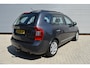 Kia Carens 2.0 CVVT X-ecutive | Airco-Ecc | L.M. Velgen | Trekhaak.