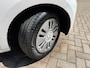 Volkswagen Up! 1.0 move up! BlueMotion 75pk 3-drs / AIRCO / NAVI / BT / APK 06-27