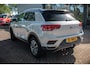 Volkswagen T-Roc 1.0 TSI Style | Trekhaak | Climate Control | Adaptieve Cruise Control | Camera | Privacy Glass | PDC V+A | 44DKM!