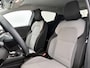 Renault Clio TCe 90PK GPF evolution | CAMERA | NAVI | DEALER ONDERHOUDEN | STOEL VERWARM. | PARK. SENSOREN | CARPLAY