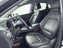 Hyundai Kona Electric EV LIMITED 64 kWh | LEDER | DODEHOEK DETECTIE | 3 FASEN | CAMERA | CLIMA | CRUISE ADAPT. | NAVI | PRIVACY GLASS | DAKRAILING | APPLE CAR PLAY & ADROID AUTO |