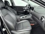 Hyundai Kona Electric EV LIMITED 64 kWh | LEDER | DODEHOEK DETECTIE | 3 FASEN | CAMERA | CLIMA | CRUISE ADAPT. | NAVI | PRIVACY GLASS | DAKRAILING | APPLE CAR PLAY & ADROID AUTO |