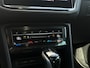 Volkswagen Tiguan 1.5 TSI R-Line Business+ | Elektr. trekhaak | Schuif-/kanteldak | Lederen bekleding | Stoelmemory