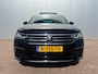 Volkswagen Tiguan 1.5 TSI R-Line Business+ | Elektr. trekhaak | Schuif-/kanteldak | Lederen bekleding | Stoelmemory