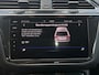 Volkswagen Tiguan 1.5 TSI R-Line Business+ | Elektr. trekhaak | Schuif-/kanteldak | Lederen bekleding | Stoelmemory