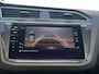 Volkswagen Tiguan 1.5 TSI R-Line Business+ | Elektr. trekhaak | Schuif-/kanteldak | Lederen bekleding | Stoelmemory