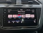 Volkswagen Tiguan 1.5 TSI R-Line Business+ | Elektr. trekhaak | Schuif-/kanteldak | Lederen bekleding | Stoelmemory