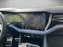 Volkswagen Touareg 3.0 TSi eHybrid 4M R Pano Trekh DynAudio Stoel-koel Massage HUD 360