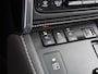 Toyota Auris Touring Sports 1.8 Hybrid Executive | Panoramadak | Parkeersensoren voor+achter met assistent | Stoelverwarming | Trekhaak | Navigatie | Climate Control |
