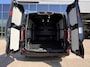 Ford E-Transit Custom 340 L2H1 Sport 71 kWh 218PK 2x Schuifdeur B&O Audio 2300KG Trekgewicht Adaptieve Cruise Navi Stoelverwarming Carplay Blind-Spot *Nieuw*